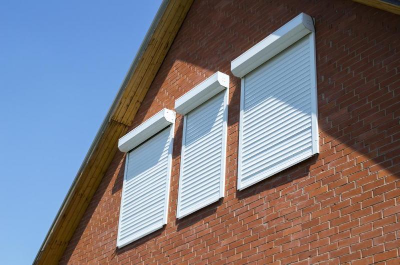 Pose de volets &agrave; Arpajon, mat&eacute;riaux et conseils pratiques
